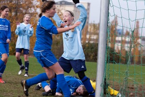 2009-10-31_12-19-07-JSG Oberrad-Riederw - SGE U12 0-4-_MG_3235